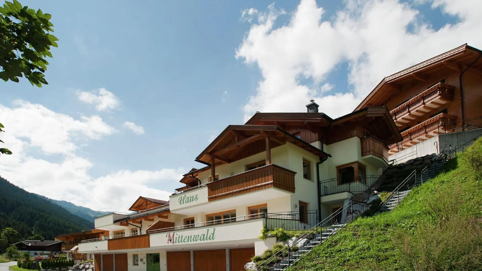 Modern Apartment in Saalbach Hinterglemm with Garden